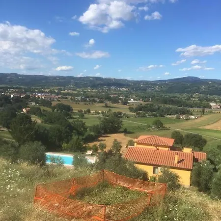 Il Casale Di Lavinia Bed & Breakfast *