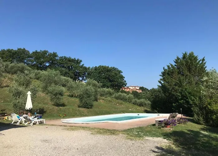 Il Casale Di Lavinia Alojamento de Acomodação e Pequeno-almoço 3*